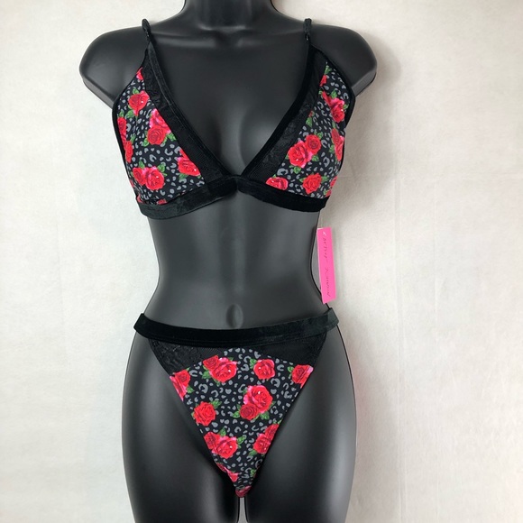 Betsy Johnson Floral Large Two Piece swimming suit - Picture 3 of 8